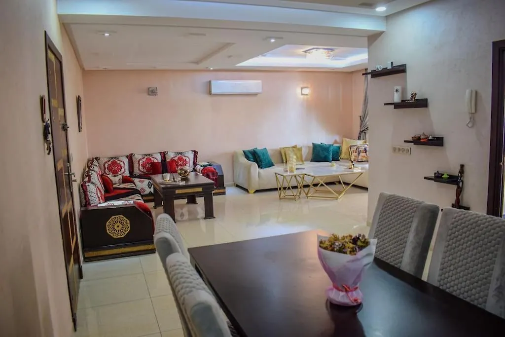 Elegant Et Spacieux Appartement Vue Mer A Agadir 0*,  Fas
